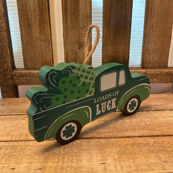 St. Patricks Day Tier Tray Decor Set Of 2, Farmhouse Gnome Truck & Shamrocks - Picture 7 of 16
